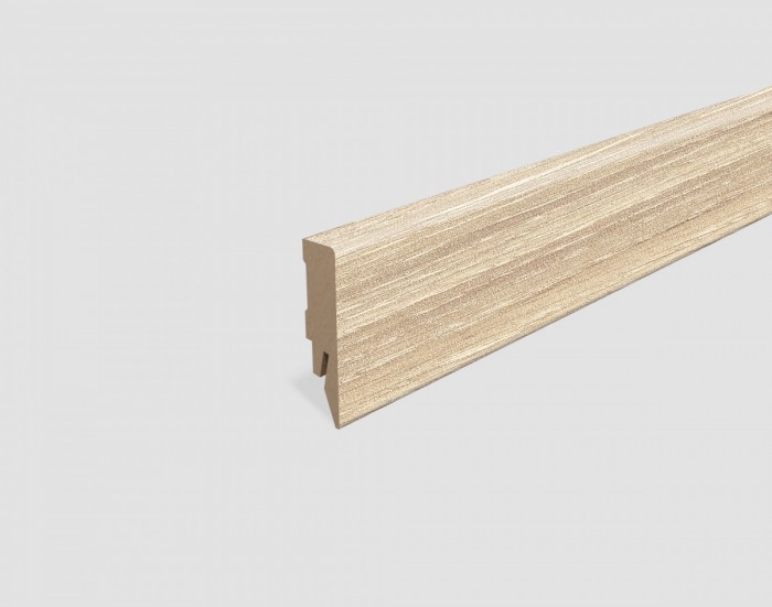 SOKLOVÁ LIŠTA EGGER